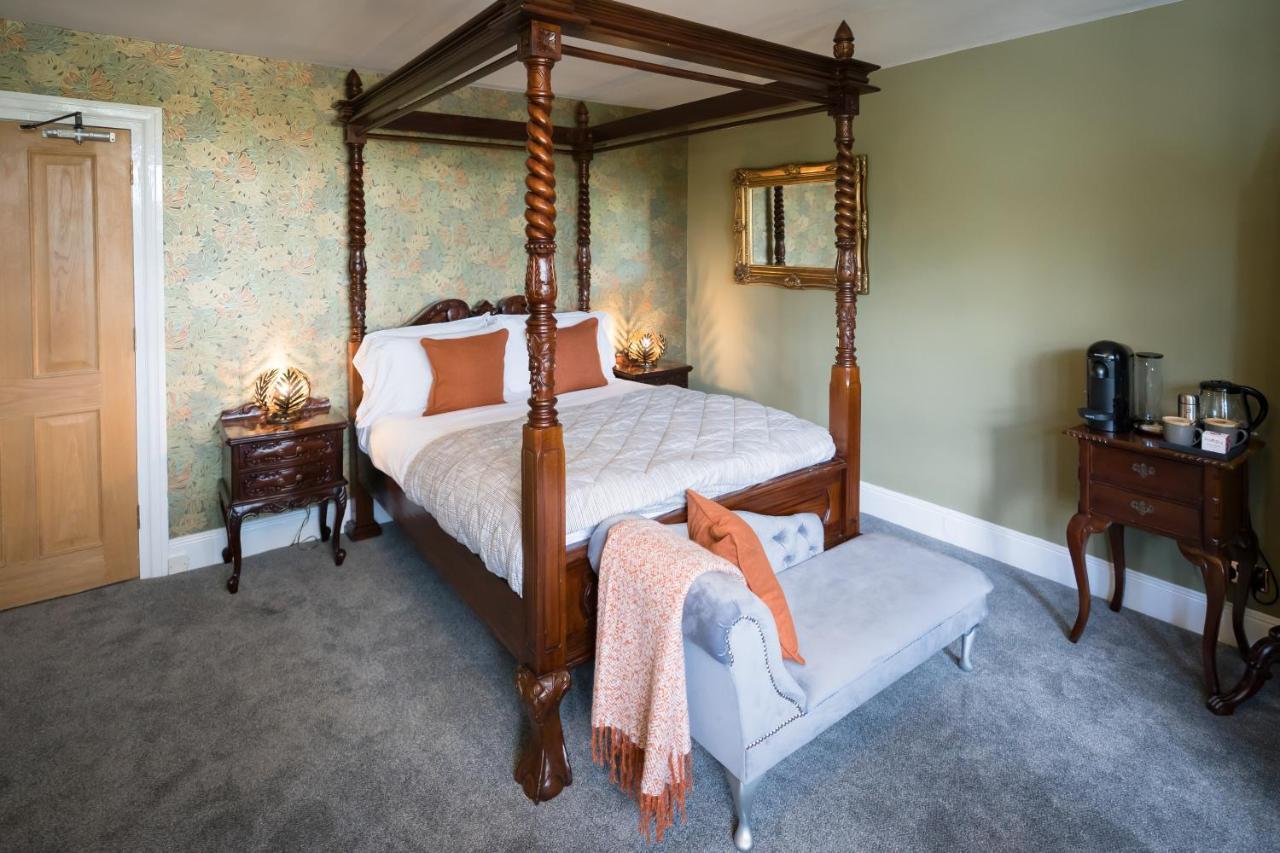 Tottington Manor Hotel Henfield Ngoại thất bức ảnh