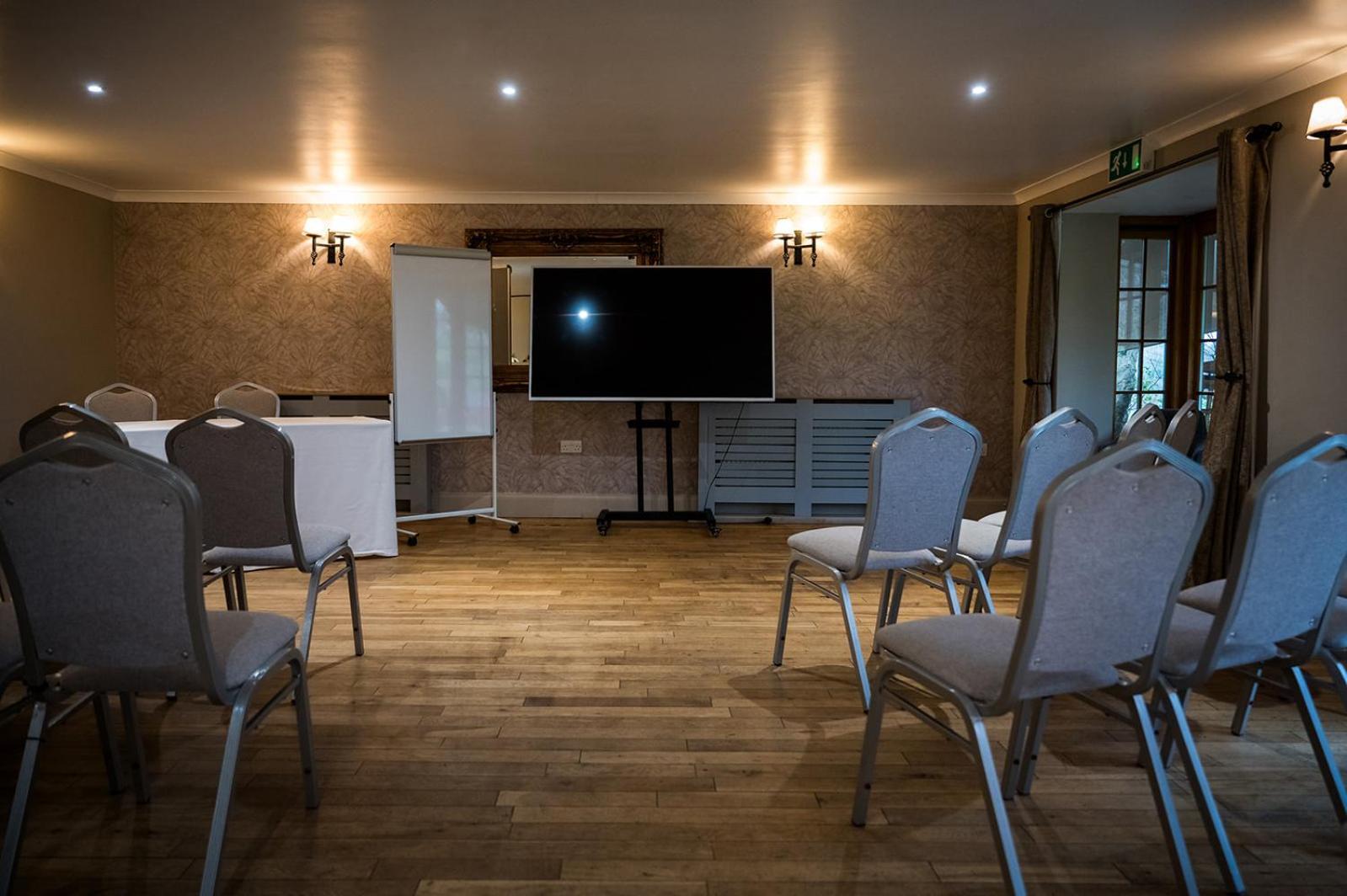 Tottington Manor Hotel Henfield Ngoại thất bức ảnh