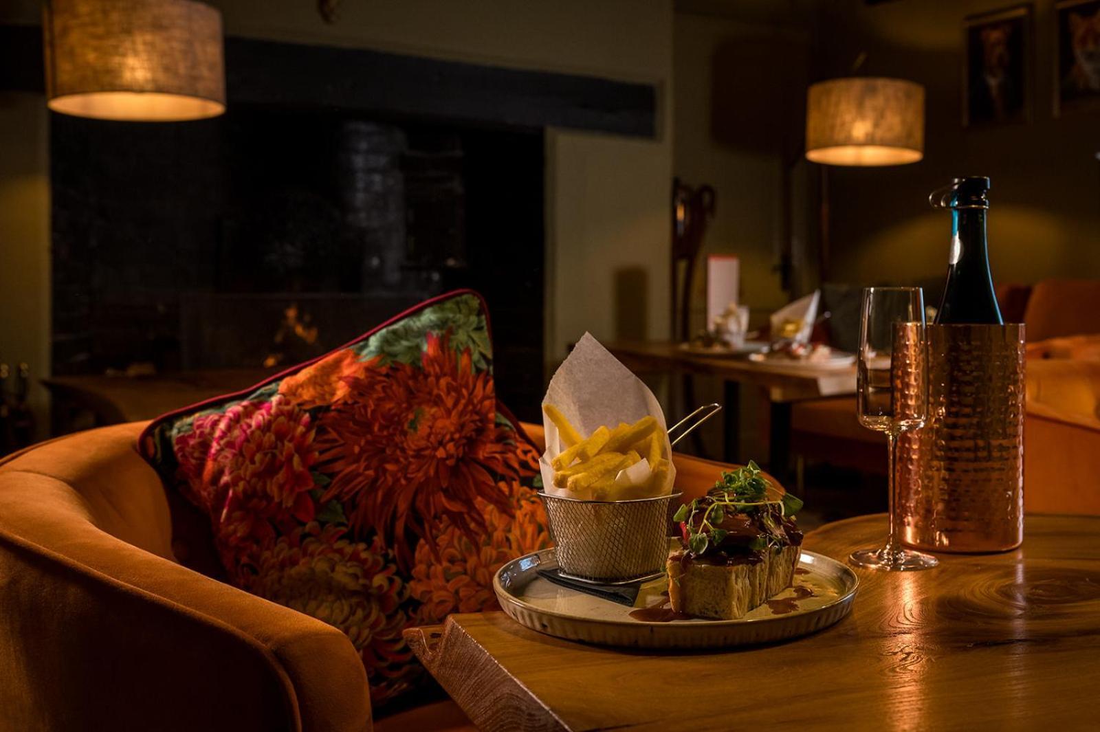 Tottington Manor Hotel Henfield Ngoại thất bức ảnh
