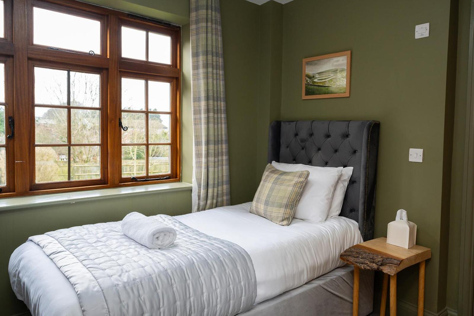 Tottington Manor Hotel Henfield Ngoại thất bức ảnh
