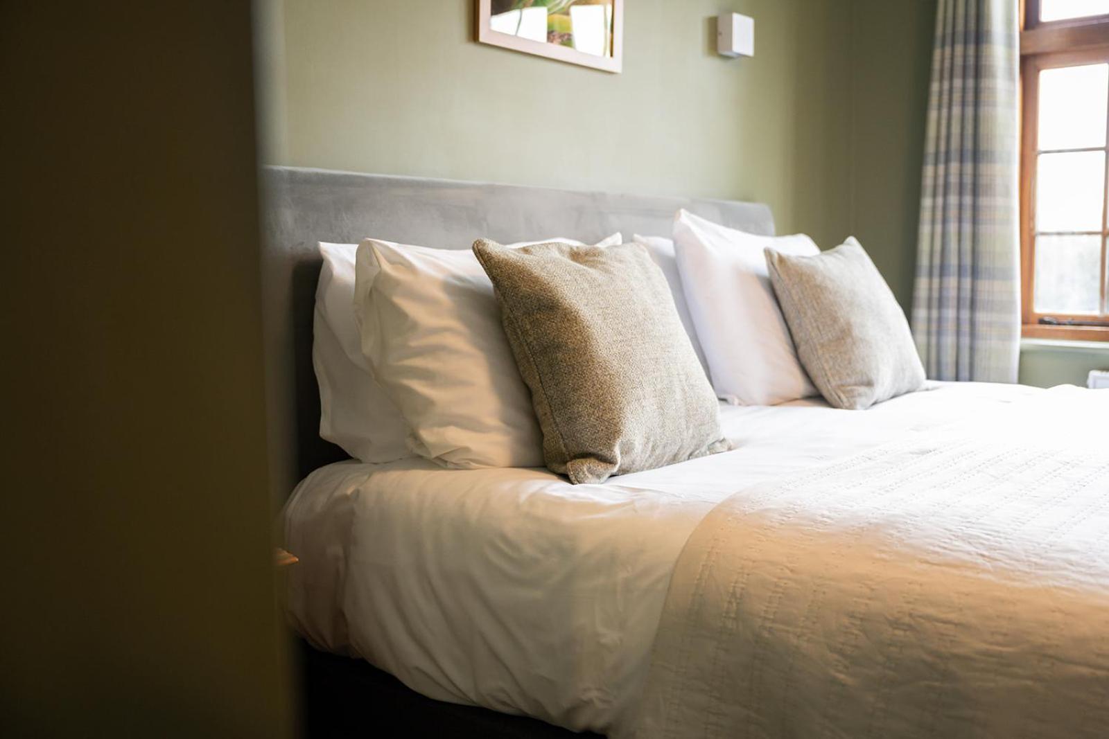 Tottington Manor Hotel Henfield Ngoại thất bức ảnh