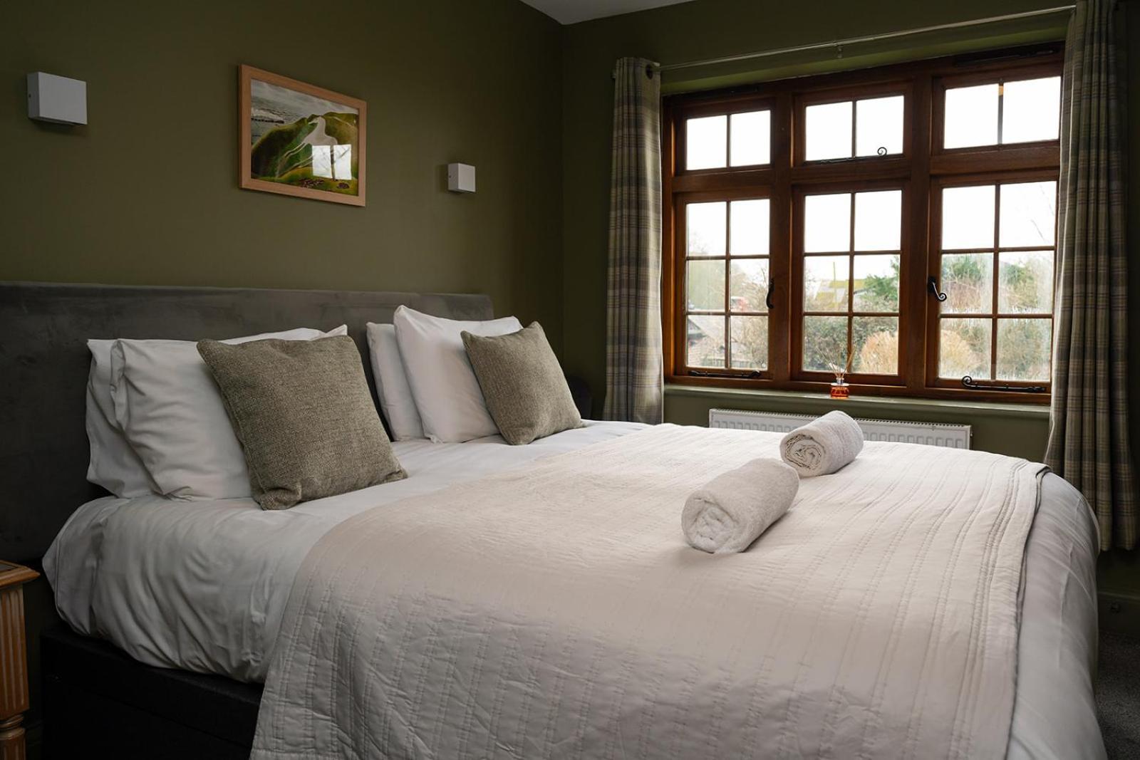 Tottington Manor Hotel Henfield Ngoại thất bức ảnh
