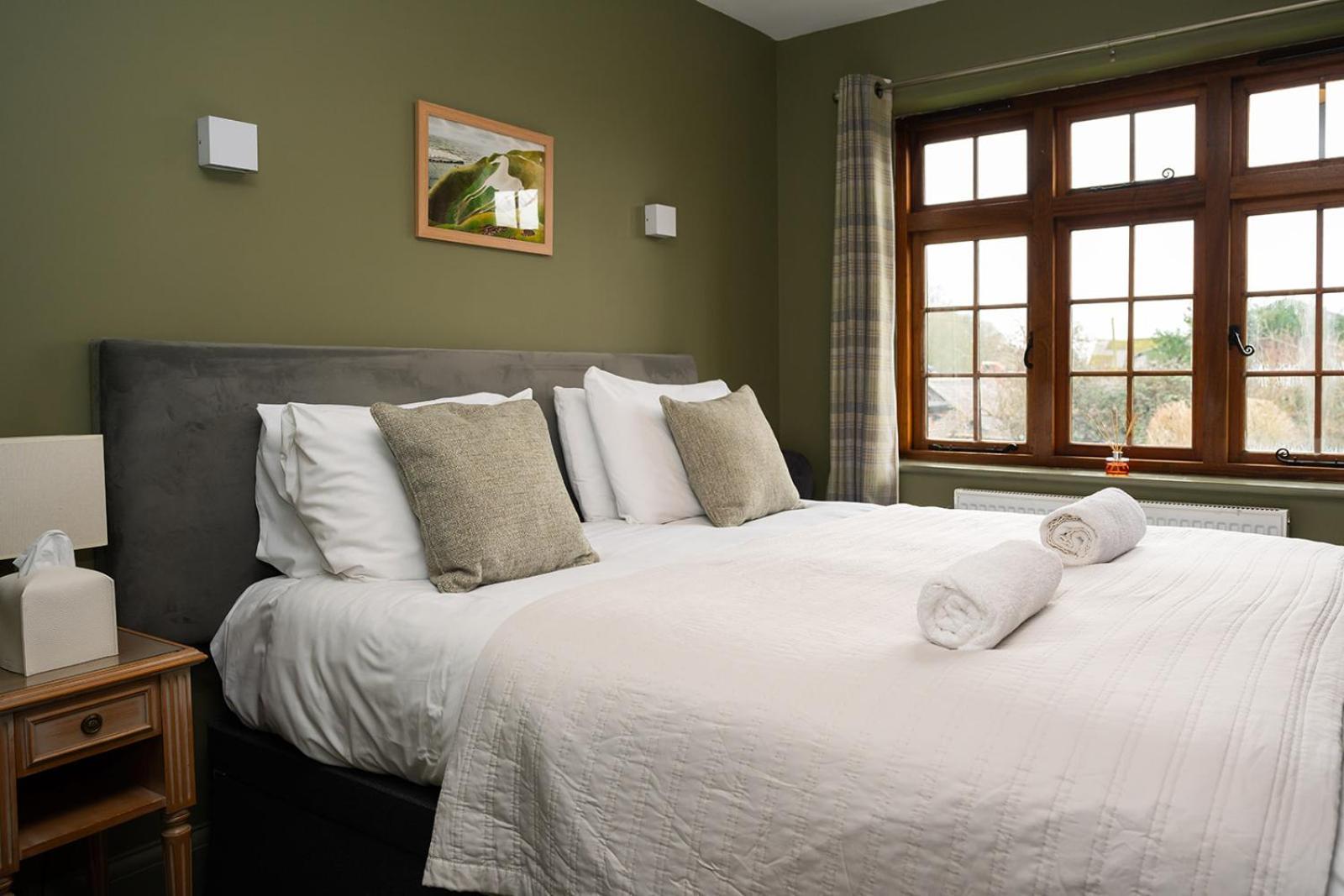 Tottington Manor Hotel Henfield Ngoại thất bức ảnh